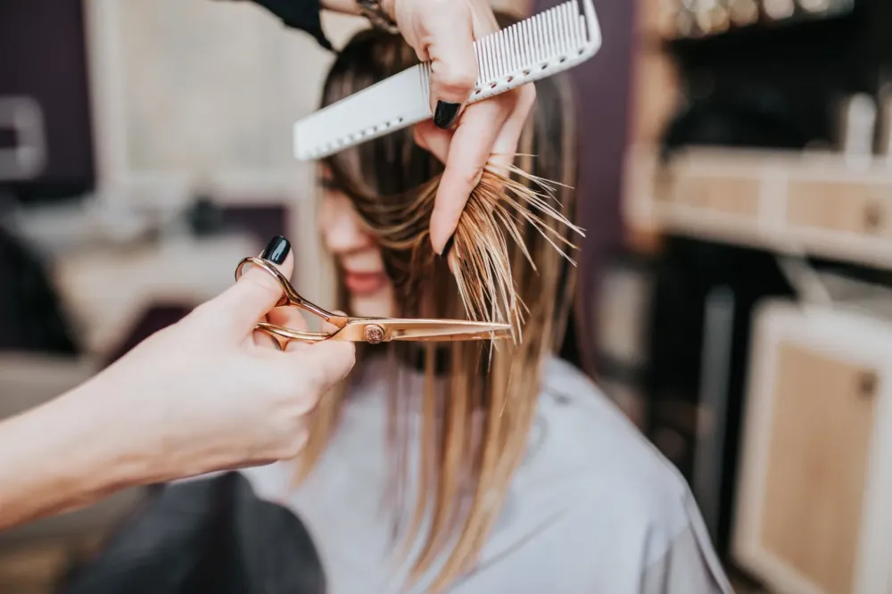 Coupe femme à Bias